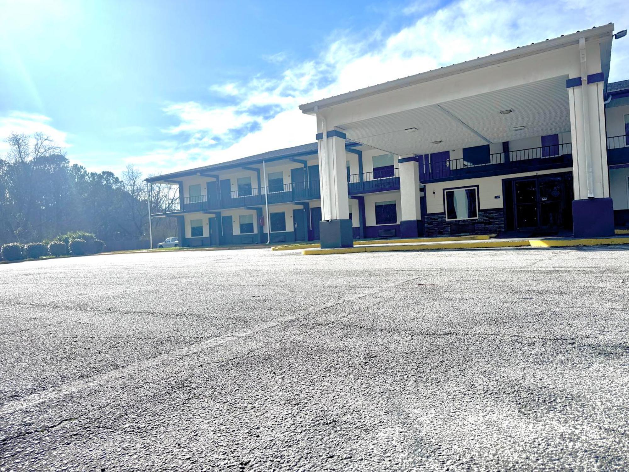 Days Inn By Wyndham Lavonia Екстер'єр фото
